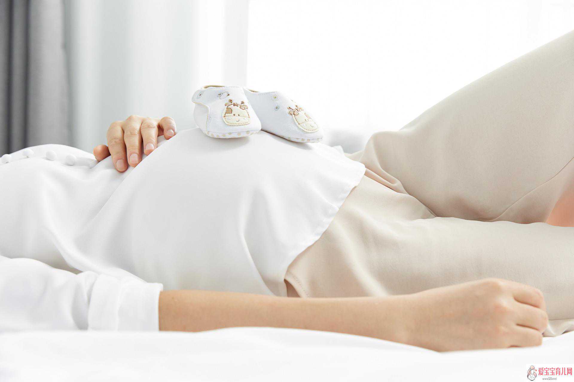 北京借卵子怀孕的孩子像谁，孕妇吃桑葚胎儿会长胎记吗
